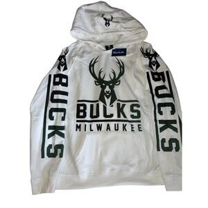 MILWAUKEE BUCKS HOODIE - NEW WITH TAGS - size Medium